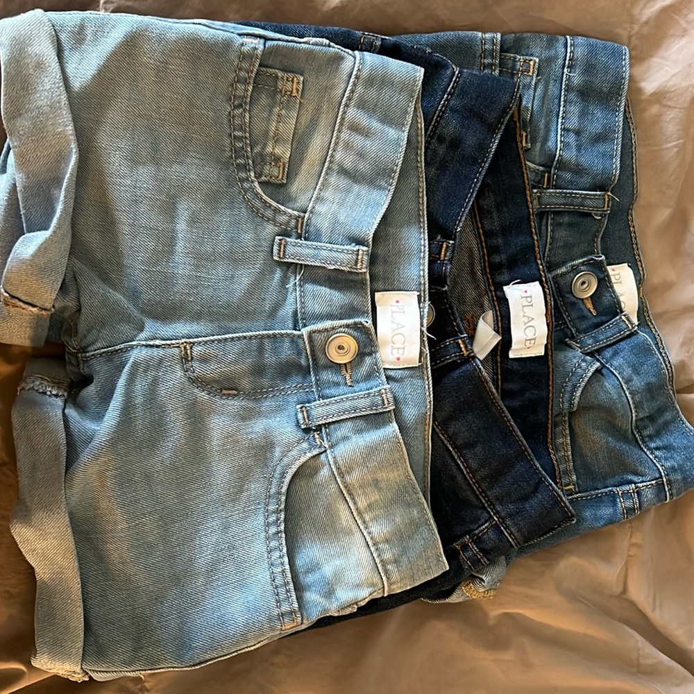 Shorts - Picture 2 of 2